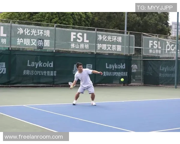 深圳网球队的团队协作之道：网球巨献背后的默契与拼搏精神探秘