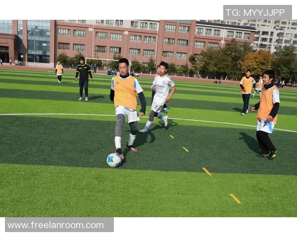 绿意盎然的足球明星们在赛场上如何展现环保理念与激情拼搏精神